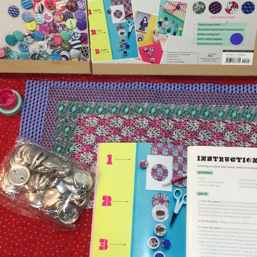 Button Making Kit - Button Factory - Picture 2 of 5